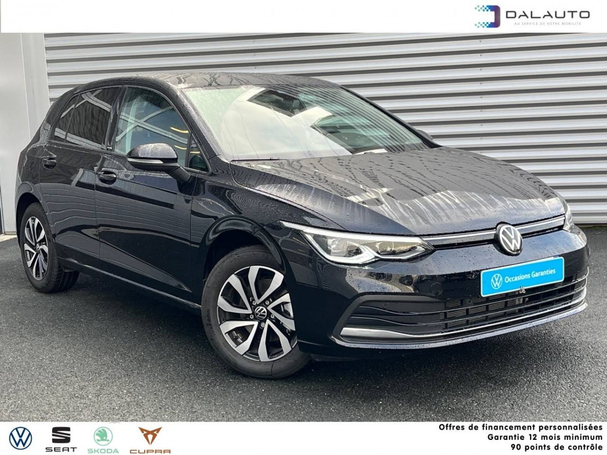 VOLKSWAGEN GOLF à Montargis