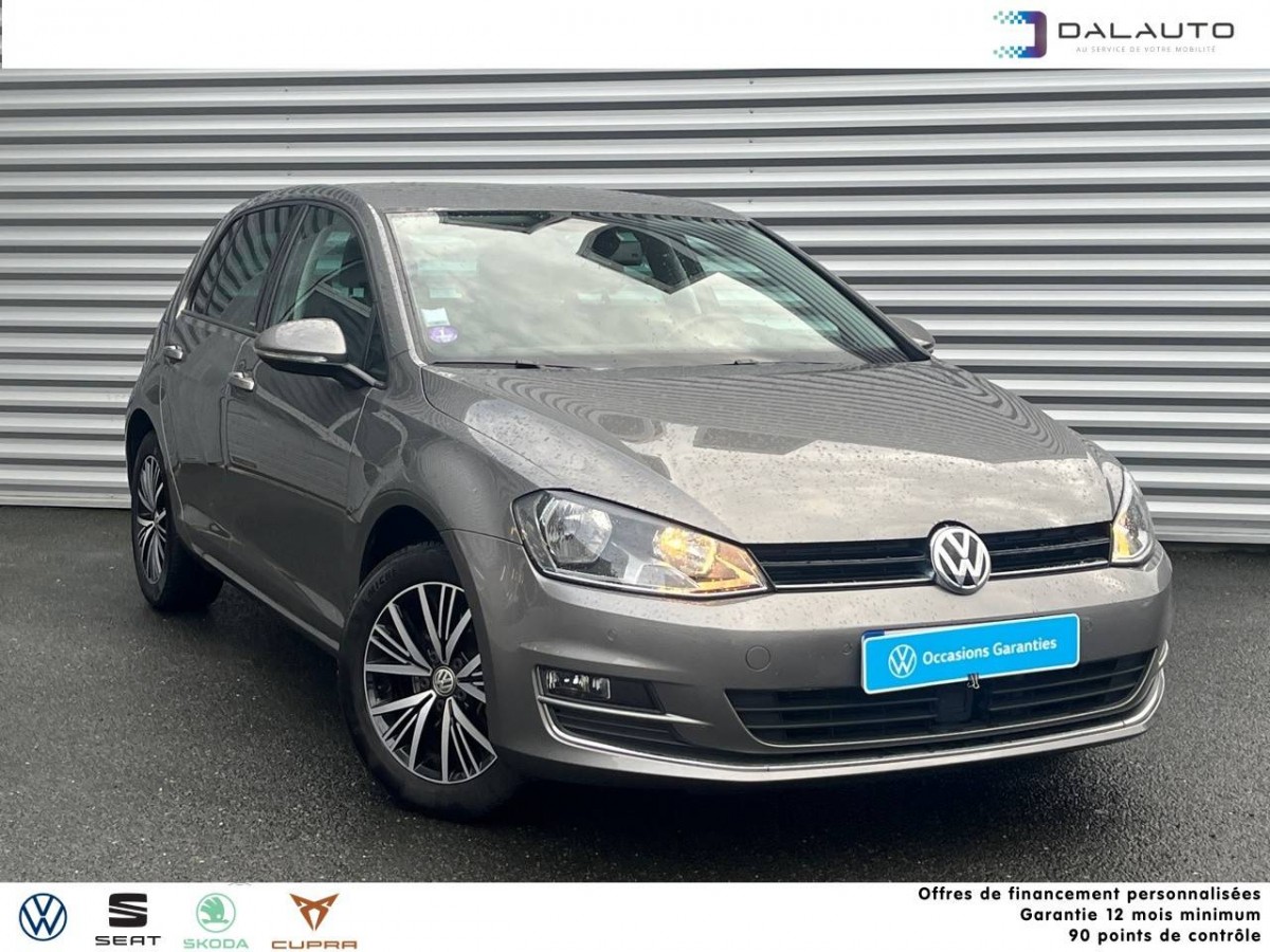 VOLKSWAGEN GOLF BUSINESS à Montargis