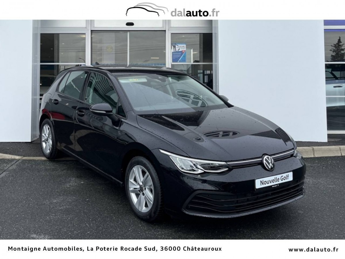 VOLKSWAGEN GOLF à Montargis