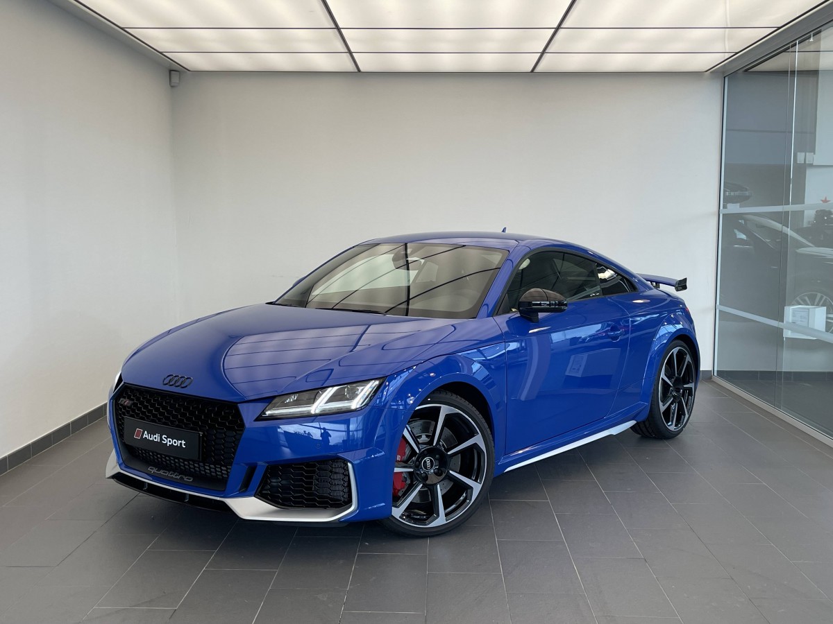 AUDI TT RS COUPE à Montargis