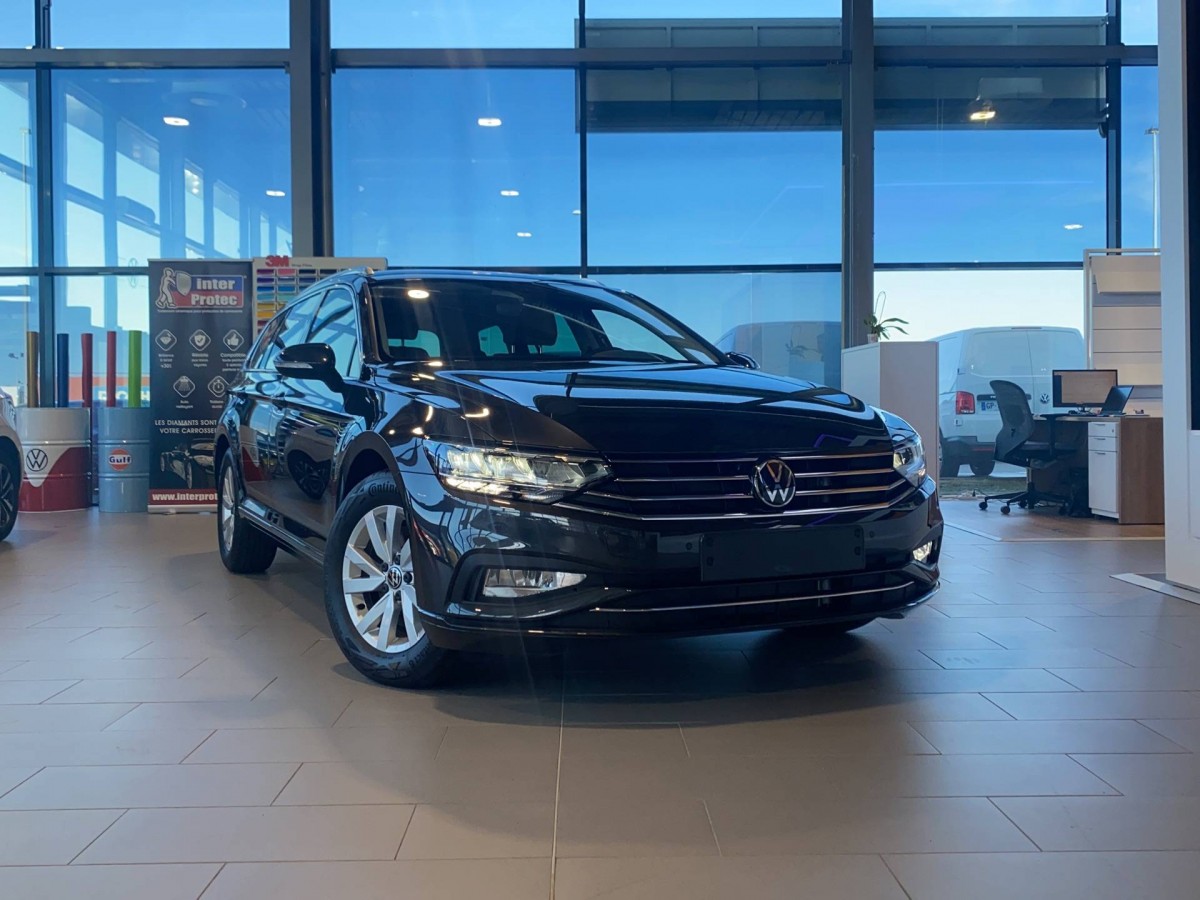 VOLKSWAGEN PASSAT SW à Montargis