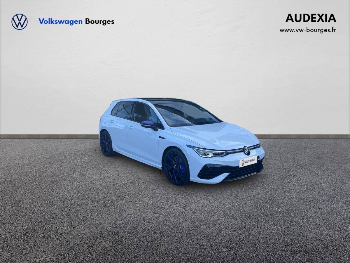 VOLKSWAGEN GOLF à Montargis